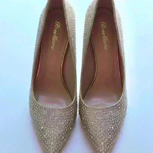 Sparkly Gold Delicate Shoes - Picture 2 of 4
